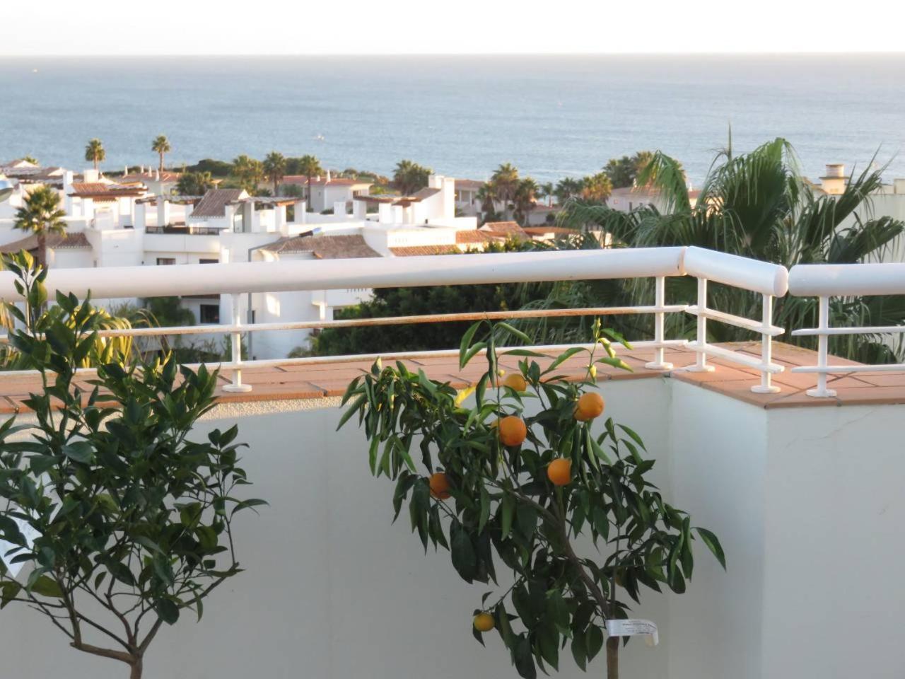 Sweden Apartment - Top Floor One Bedroom With Sea Views - Rs Lagos Exteriör bild